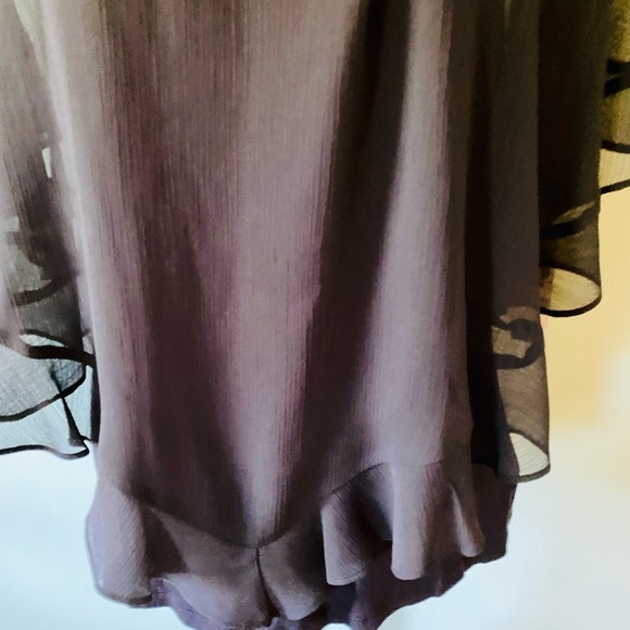 NEW - Elegant Black Women's Poncho Style Top Size Medium - Picture 4 of 9